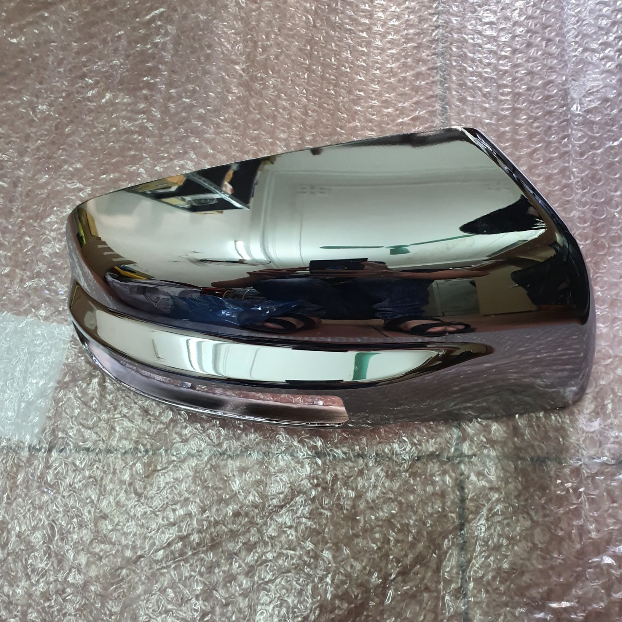 ỐP gương Ford everest 2010