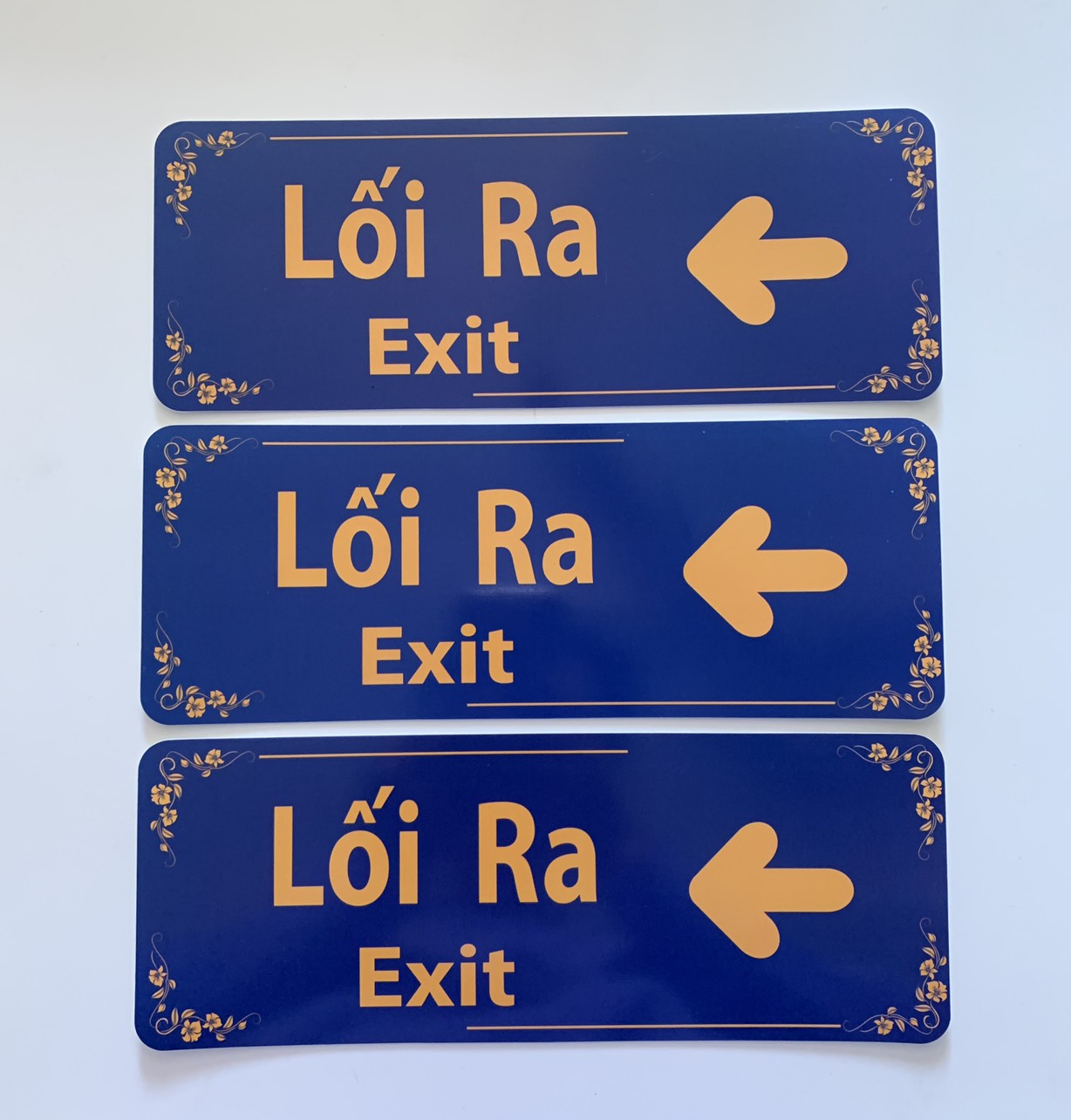 Biển Báo Chỉ Dẫn Lối Ra Phải ,  EXIT Phải  , EXIT Trái 10Cm * 26.5Cm