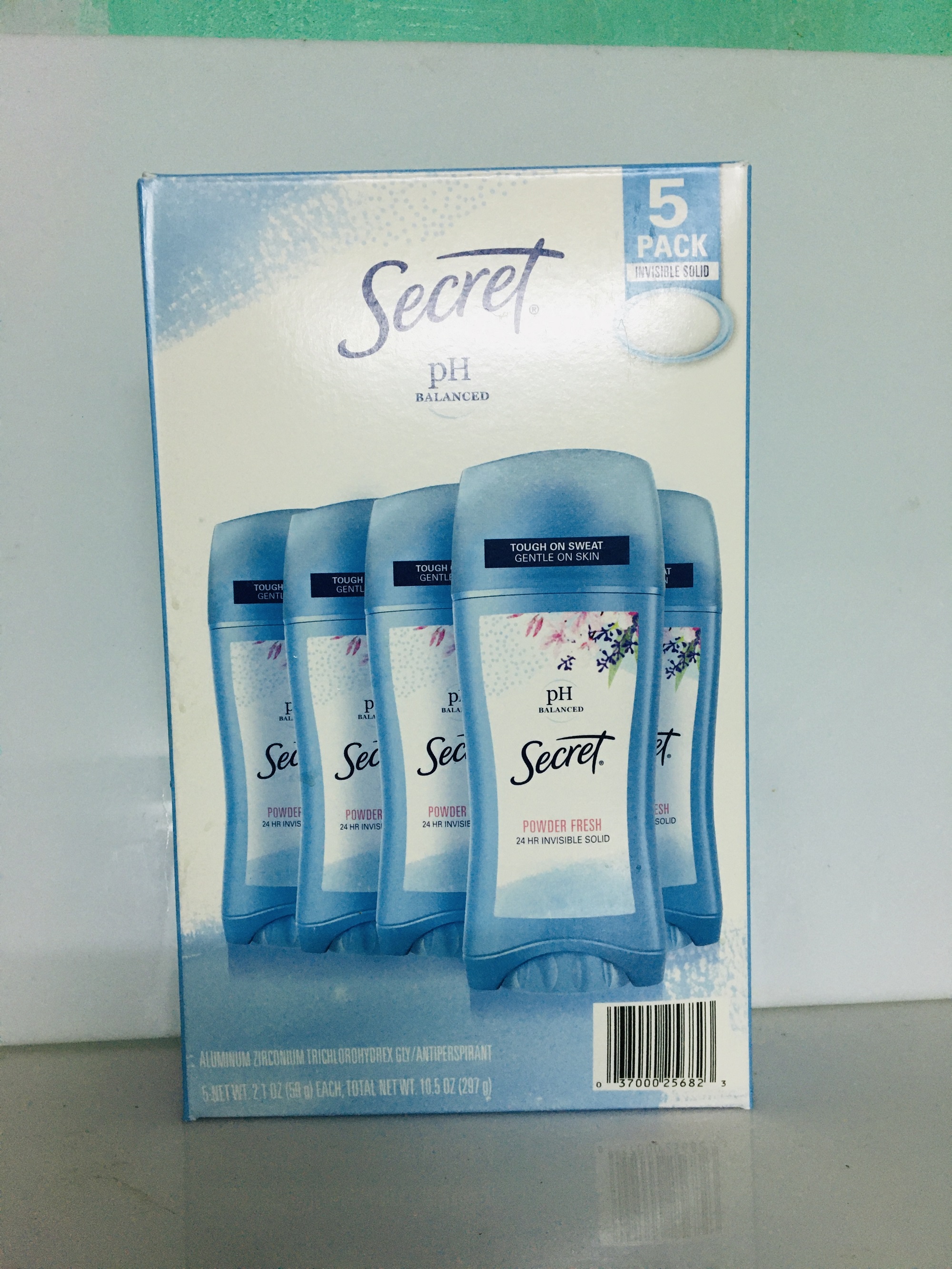 Lăn Khử Mùi Secret Balanced Powder Fresh 59g