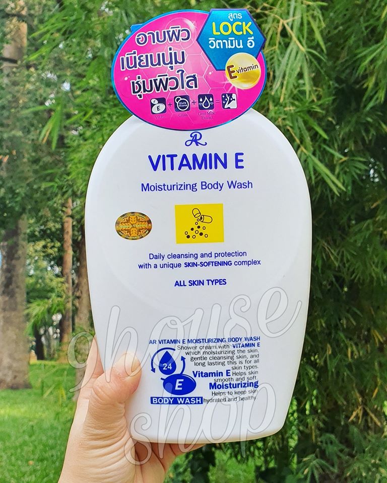01 Chai Sữa Tắm Dưỡng Ẩm Aron Vitamin E Moisturizing Body Wash Thái Lan 800ml