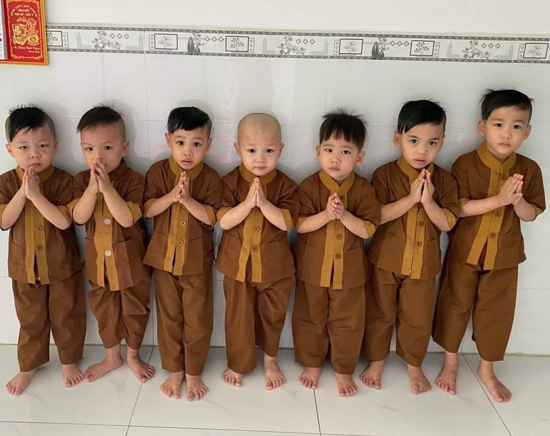 đồ lam đi chùa mẫu bé trai - lảnh tụ phối ( vãi kate )