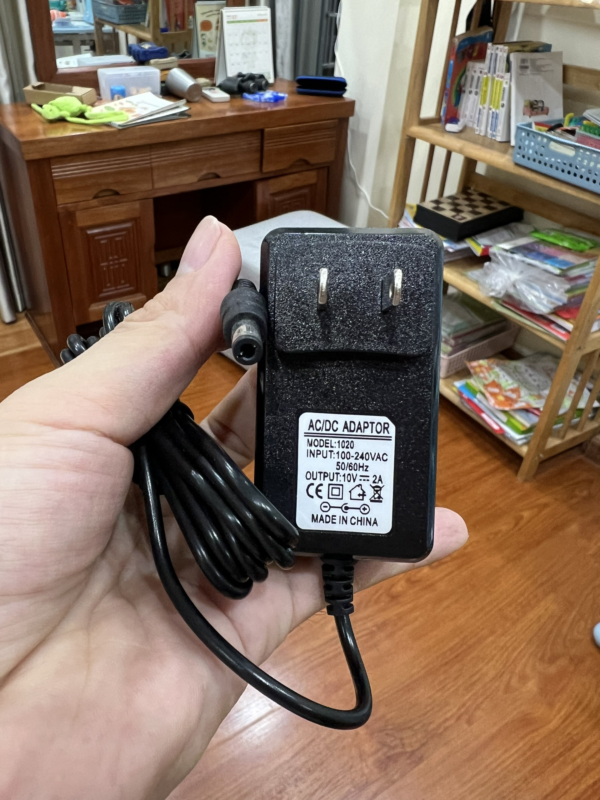 adapter 10v 2A loại tốt