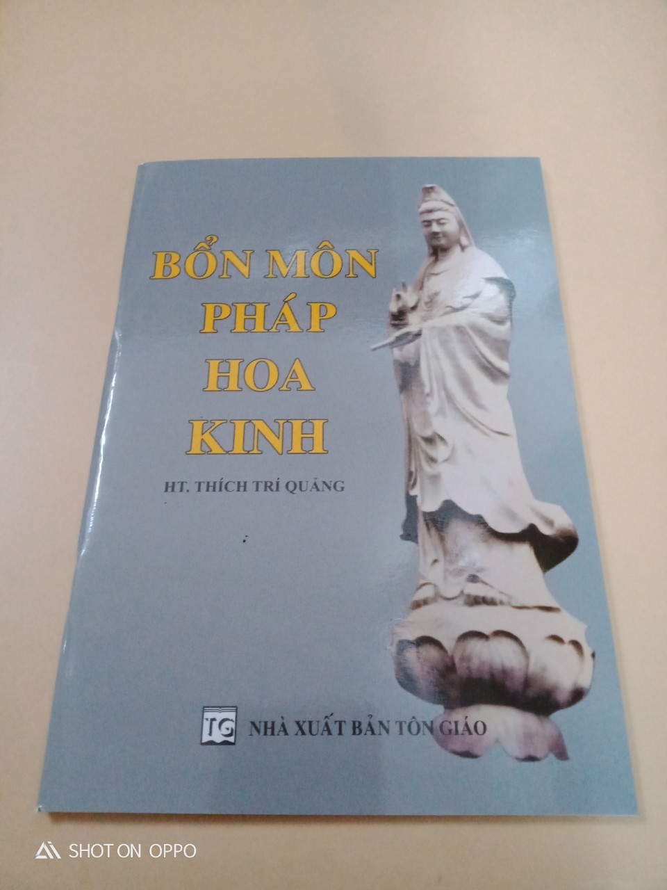 SÁCH BỔN MÔN PHÁP HOA KINH - THÍCH TRÍ QUẢNG (2 MẪU)