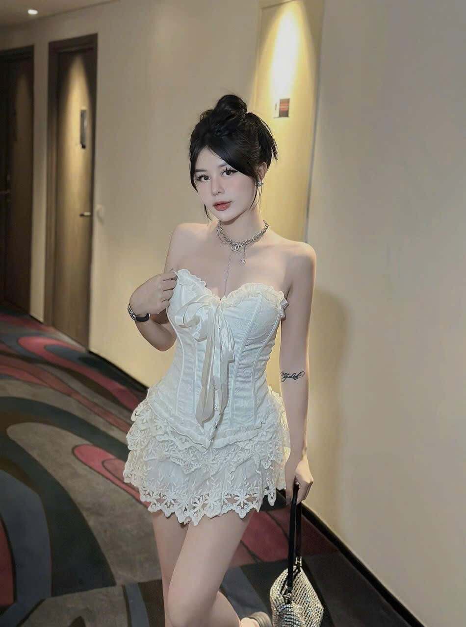 Set áo quây viền bèo mix chân váy ren tầng thiết kế siêu xinh