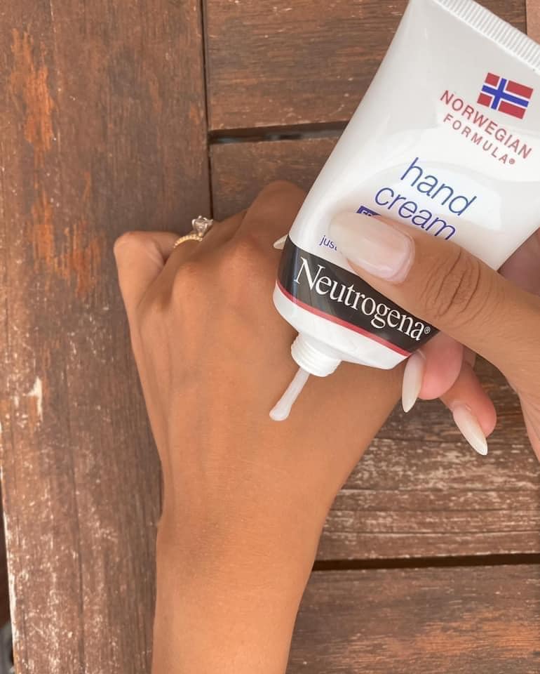 Kem dưỡng da tay Neutrogena Hand Cream 56G