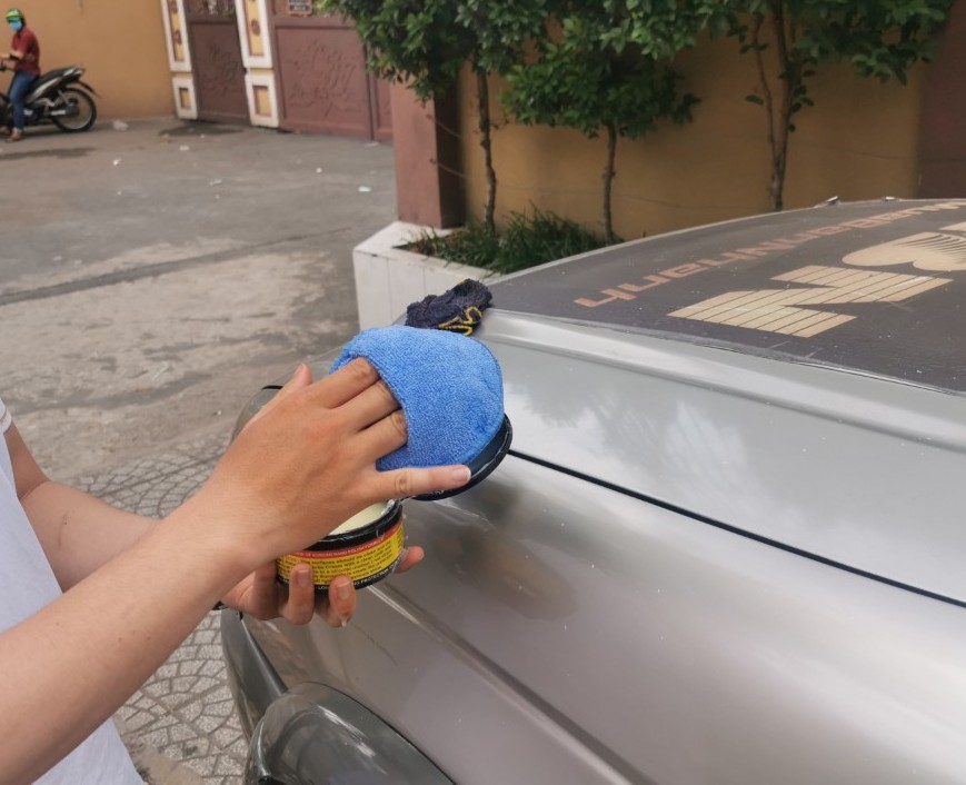 [HCM]Mút Bọt Biển Bọc Sợi Microfiber Có Quai Thoa Wax Chăm Sóc Xe