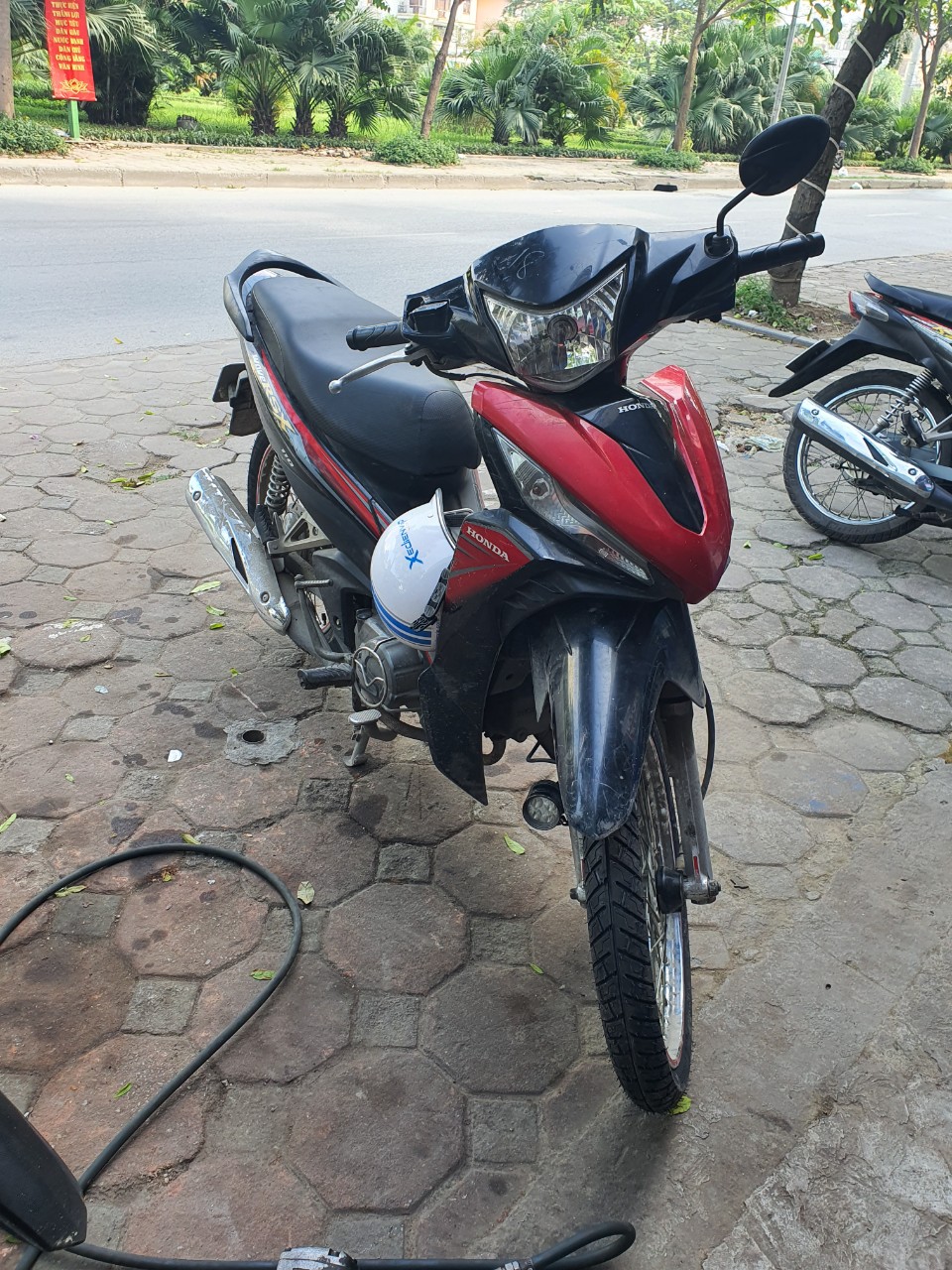 Lốp/vỏ xe máy Michelin 60/90-17 City Pro (loại dùng săm - ruột)