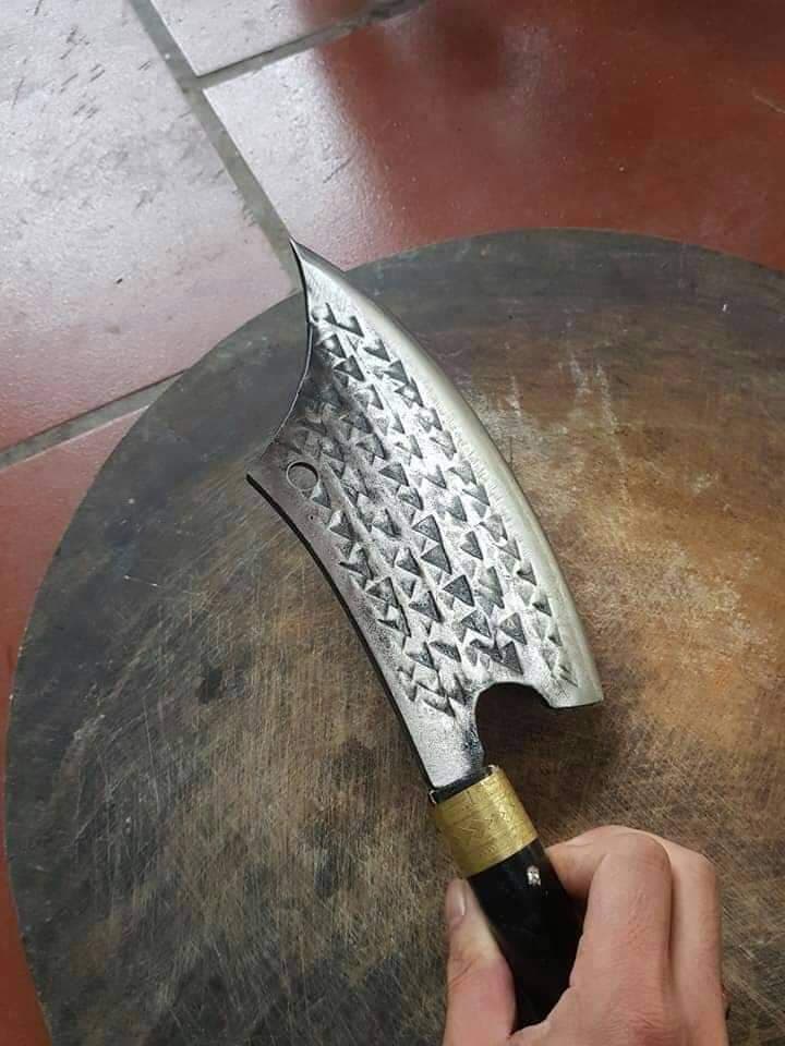 dao chặt thần thánh