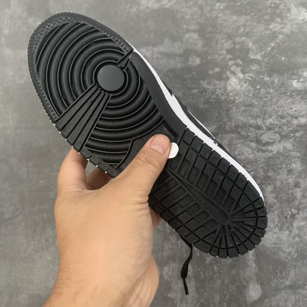 Giày sneaker jodan đen trắng cổ thấp hàng chuẩn full box