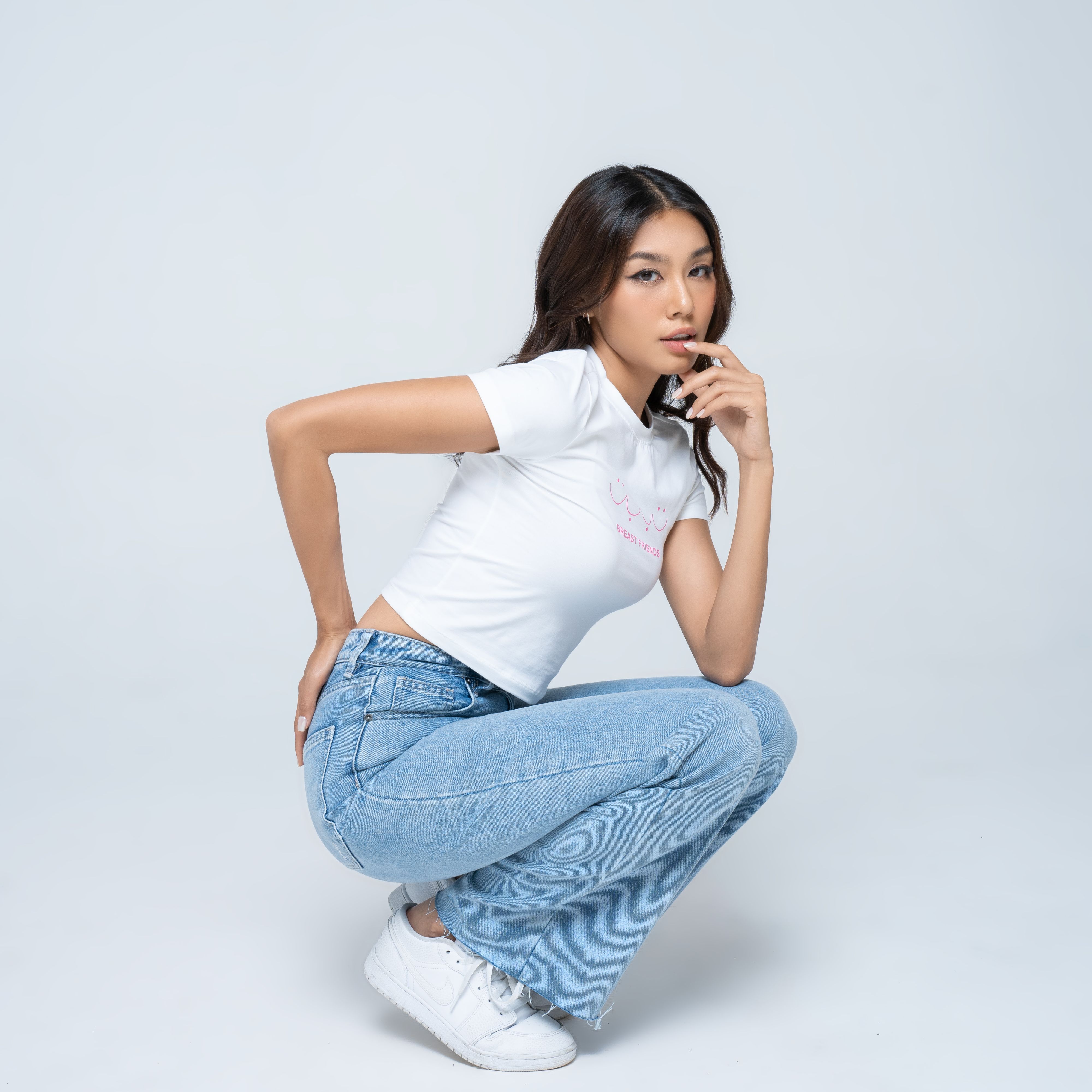 Áo crop top Breast Friends Daphale