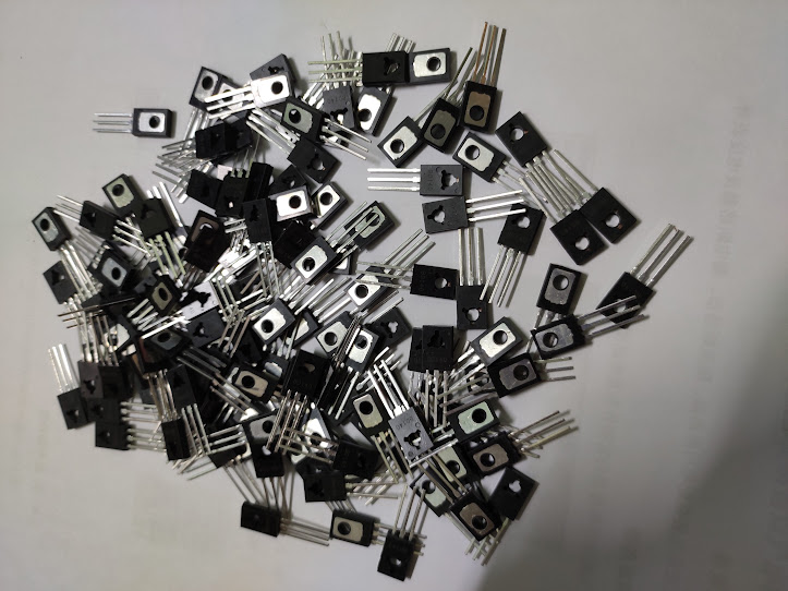 D882_50 CHIẾC KHUẾCH ĐẠI CÔNG SUẤT  NPN