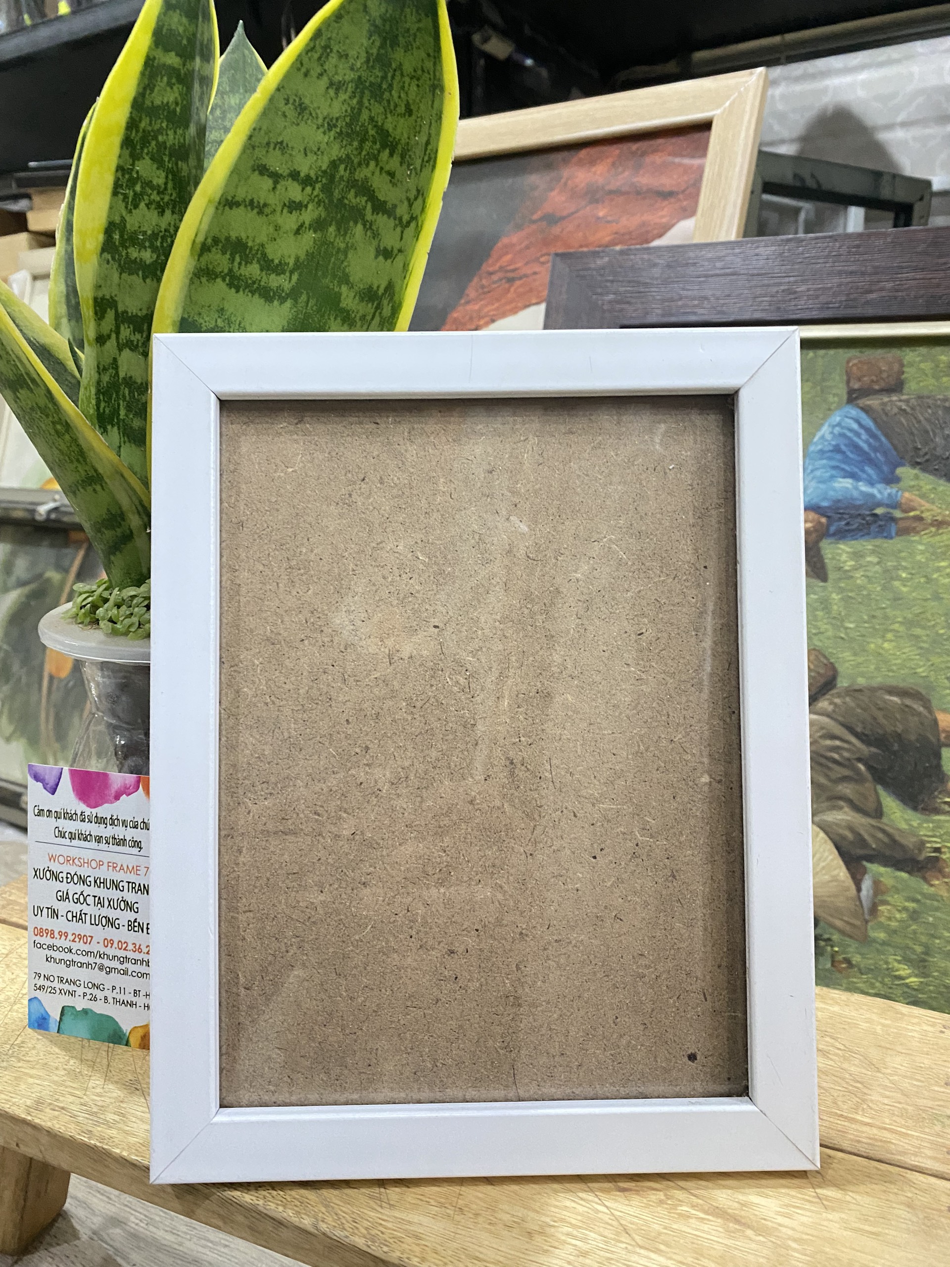 Khung ảnh A4 (21×30 cm) treo tường viền 1.5cm mặt mica