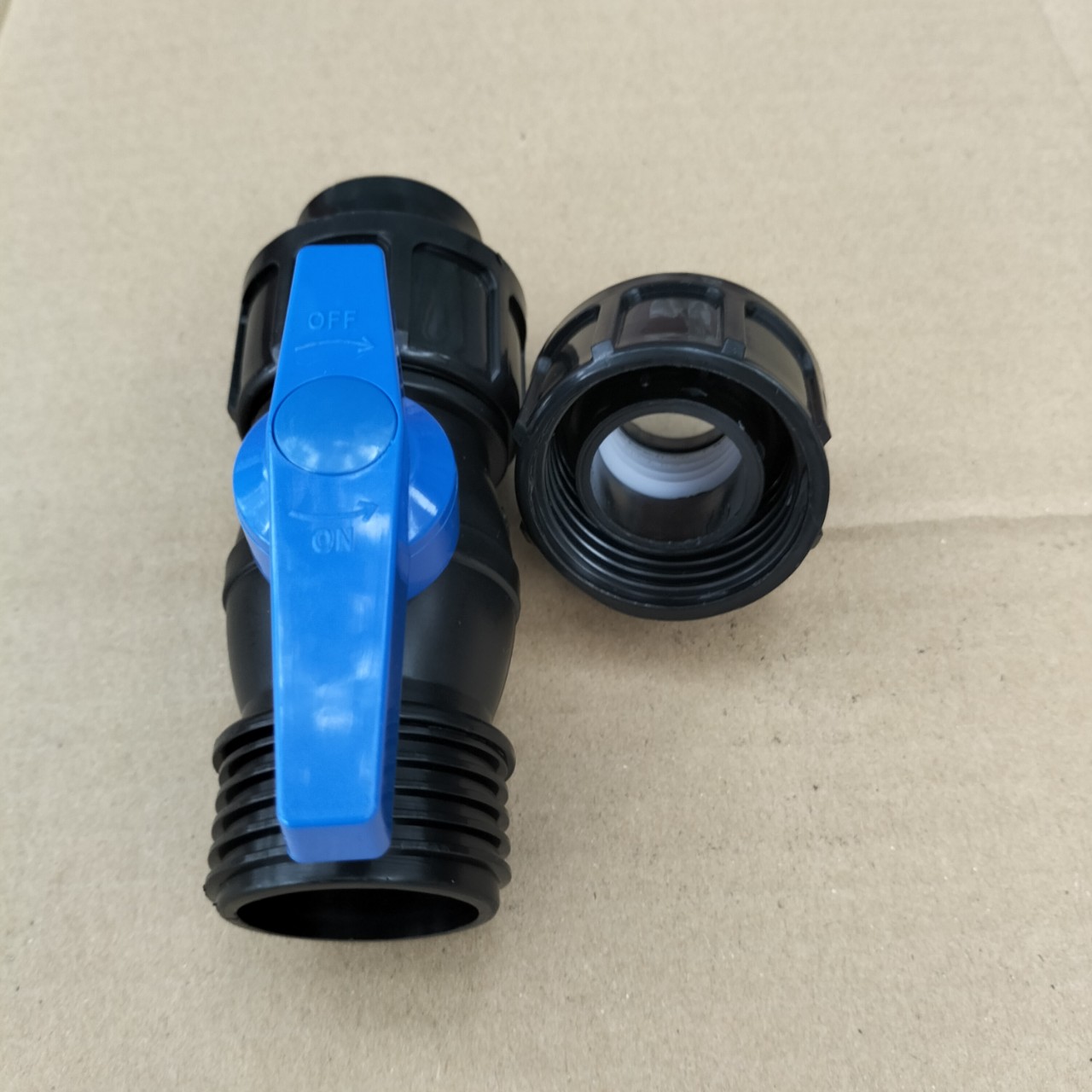 Van khóa ống nước HDPE, van rắc co HDPE