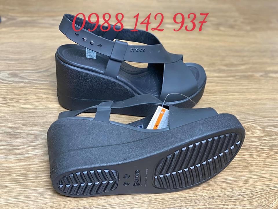 GIÀY, SANDAL ĐẾ XUỒNG CROCS- BROOKLYN 8CM