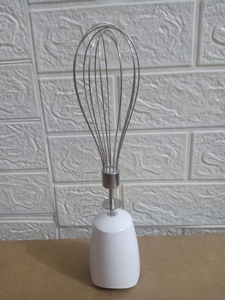 Que đánh trứng máy xay Braun