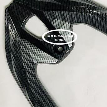 Ốp Cảng Sau Carbon gắn Vario 2018,2019