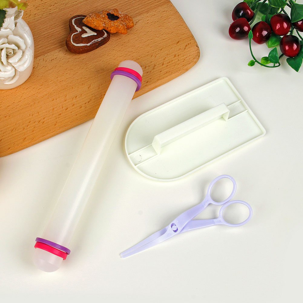 Cán Lăn Bột /Cây Lăn Bột Bằng Nhựa Đúc 23cm
