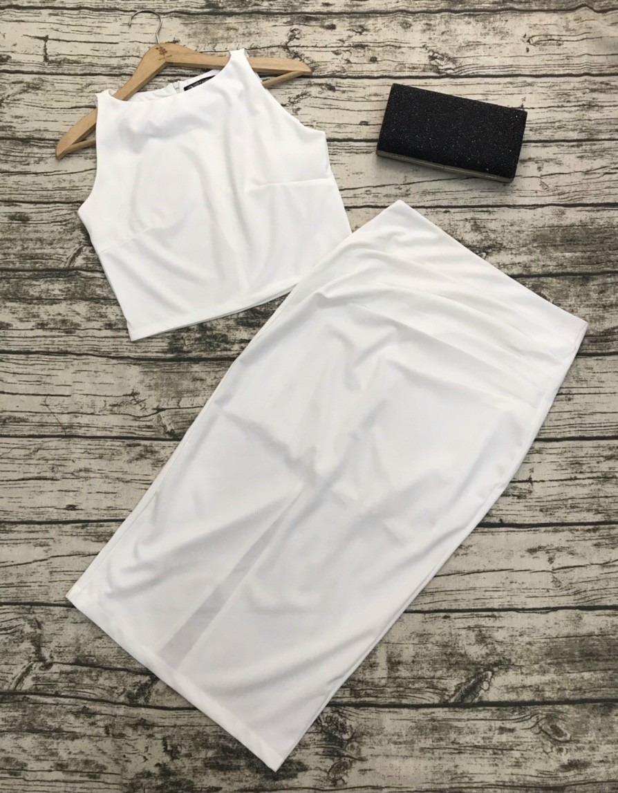 SÉT ÁO CROPTOP CHÂN VÁY BÚT CHÌ