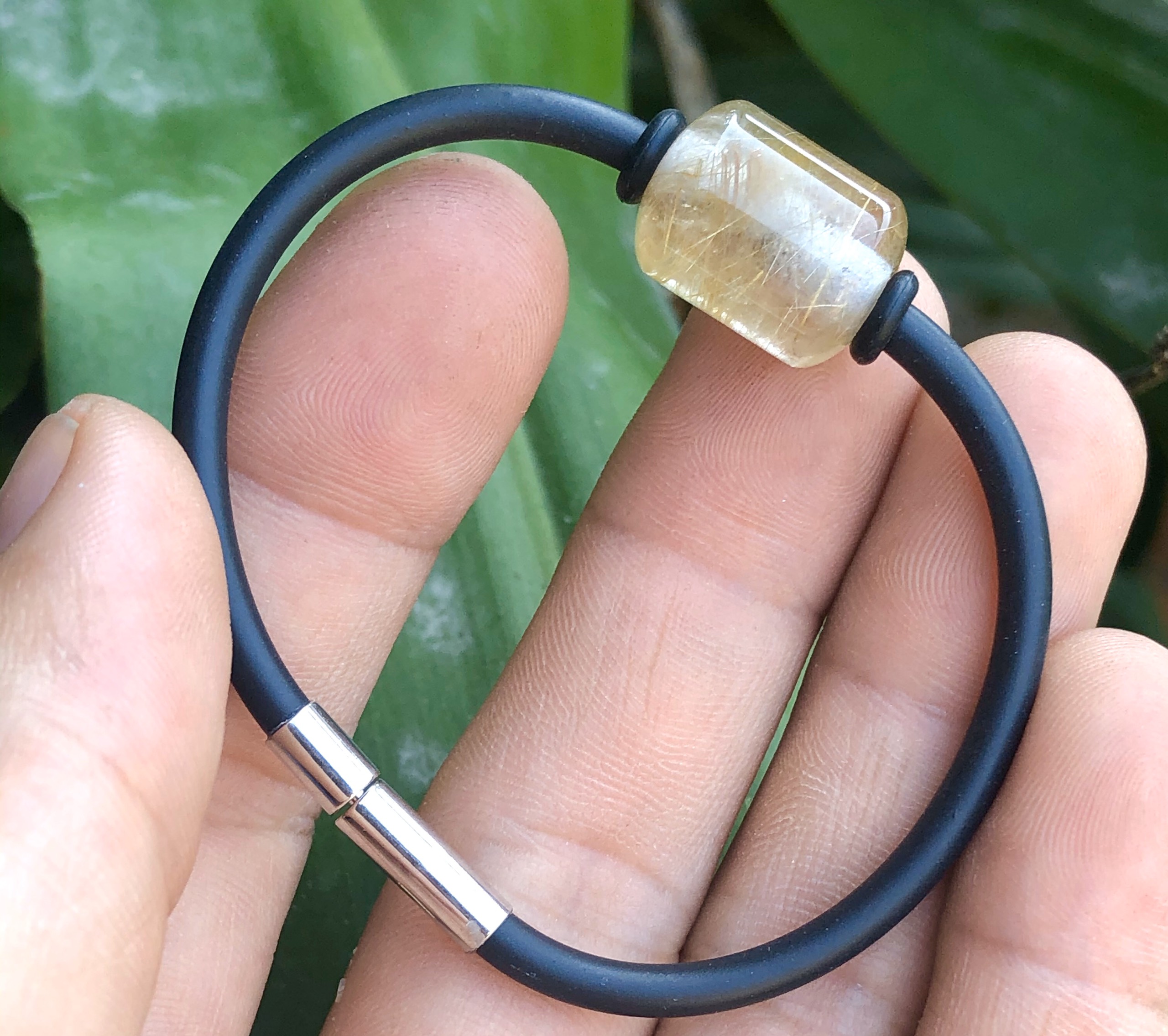 Vòng tay lu thống thạch anh tóc vàng 13mm