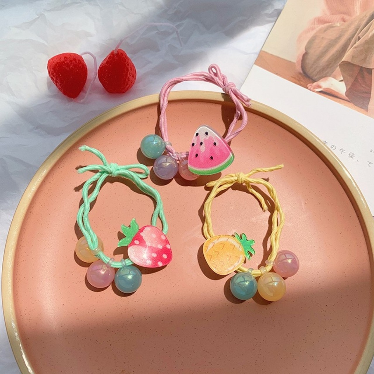 CỘT TÓC HOA QUẢ CUTE CHO BÉ