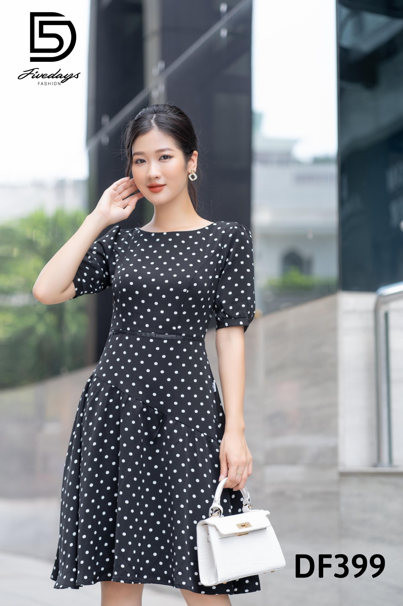 Fivedays - Đầm xoè chấm bi