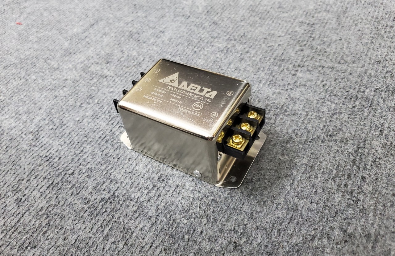 Lọc Sạch Nguồn Điện Delta 30A USA