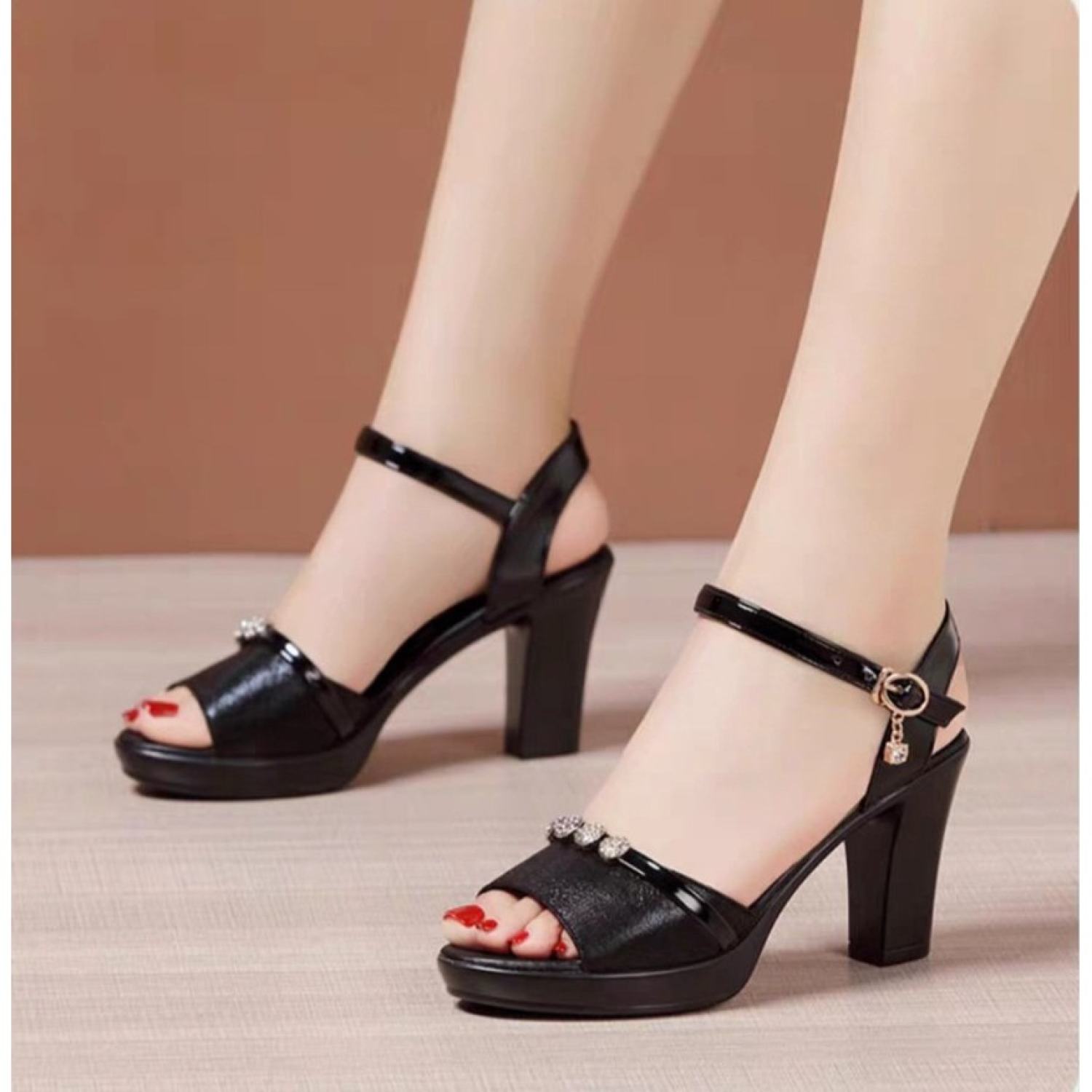 SANDAL CG QUAI NHŨ PHỤ KIỆN