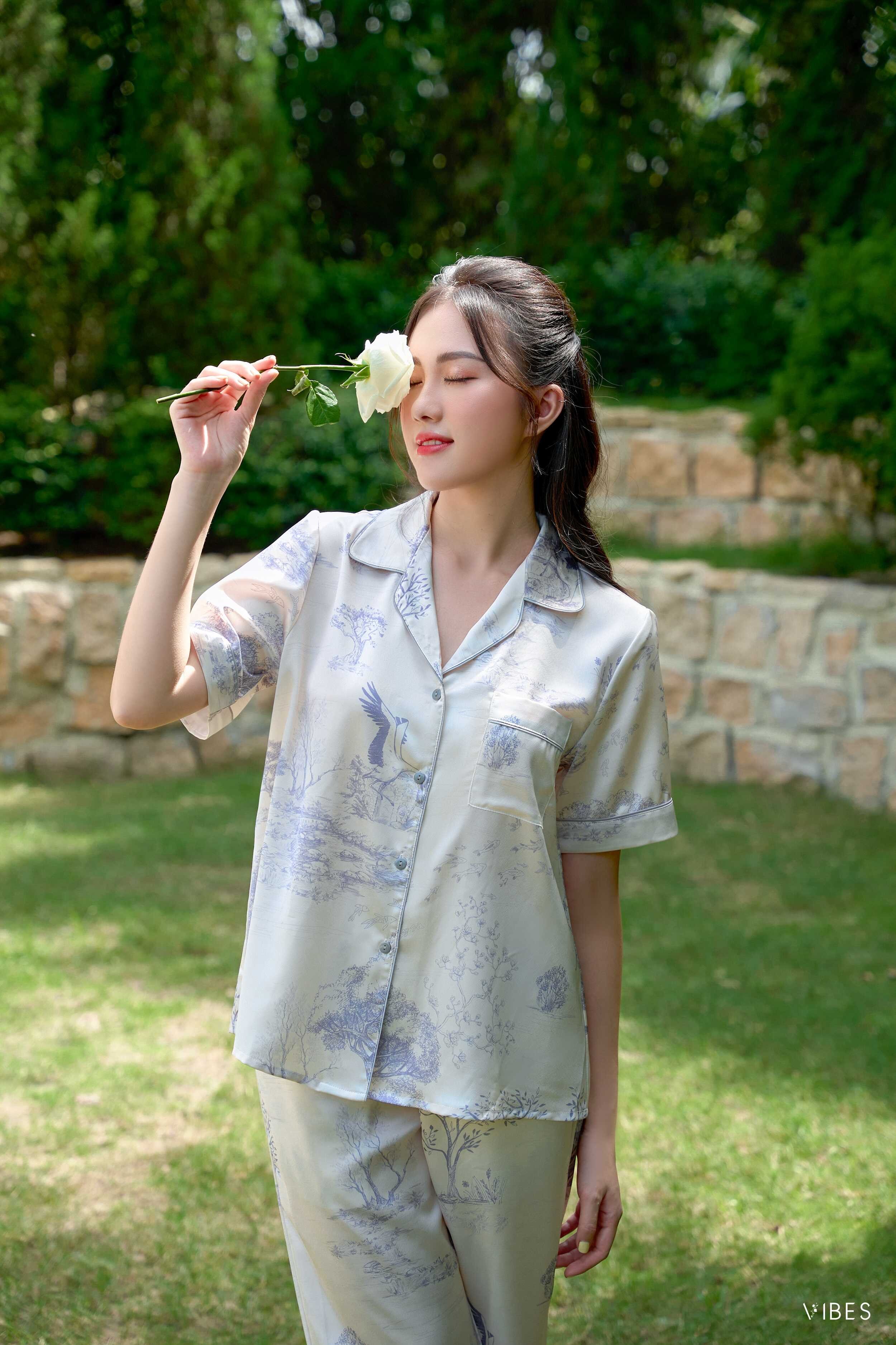 VIBES Bộ pijama dài lụa cao cấp Modest Long Py Set