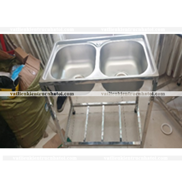 [HCM]Chậu rửa bát 2 hộc có chân CRC2H7843