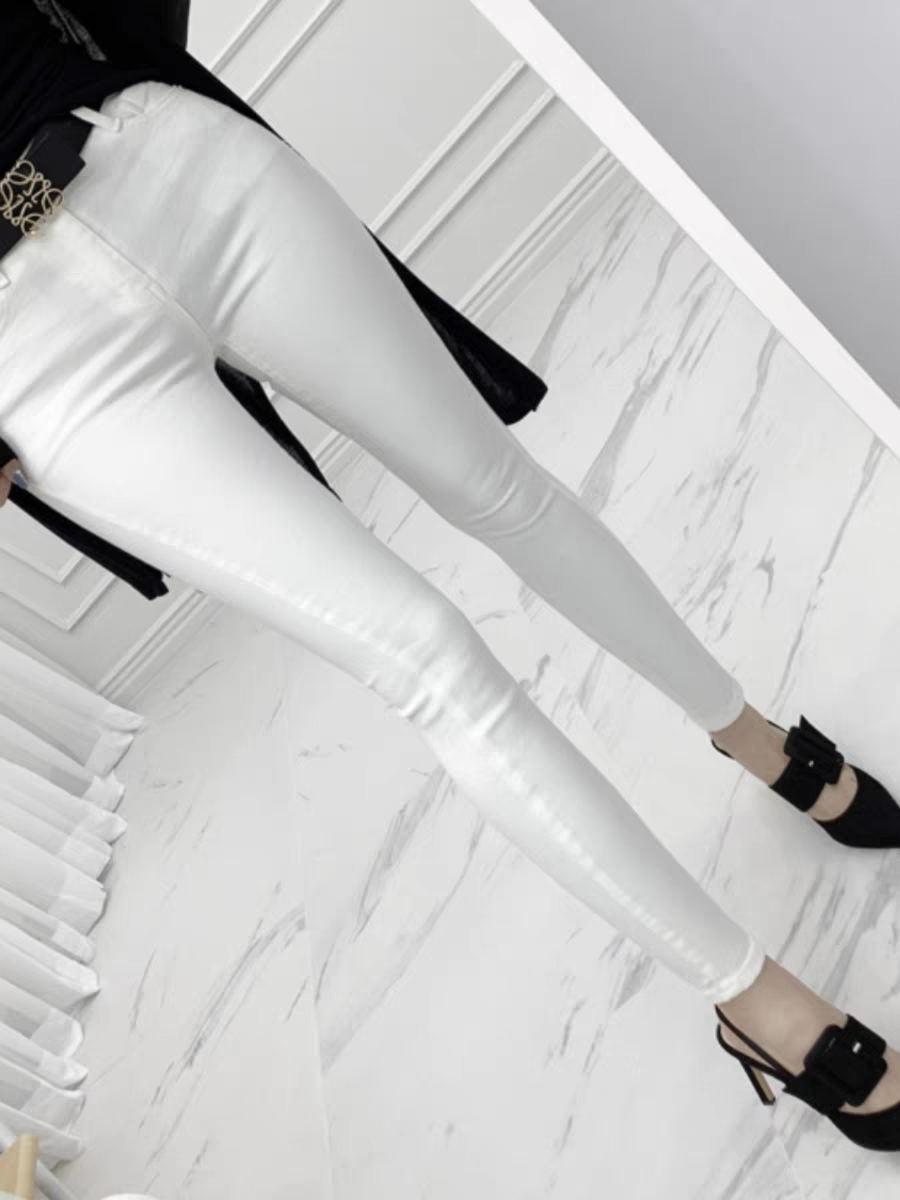 Quần Tregging Trắng Nữ Hàng Kaki Co Giãn Lưng Cao Rách Gối