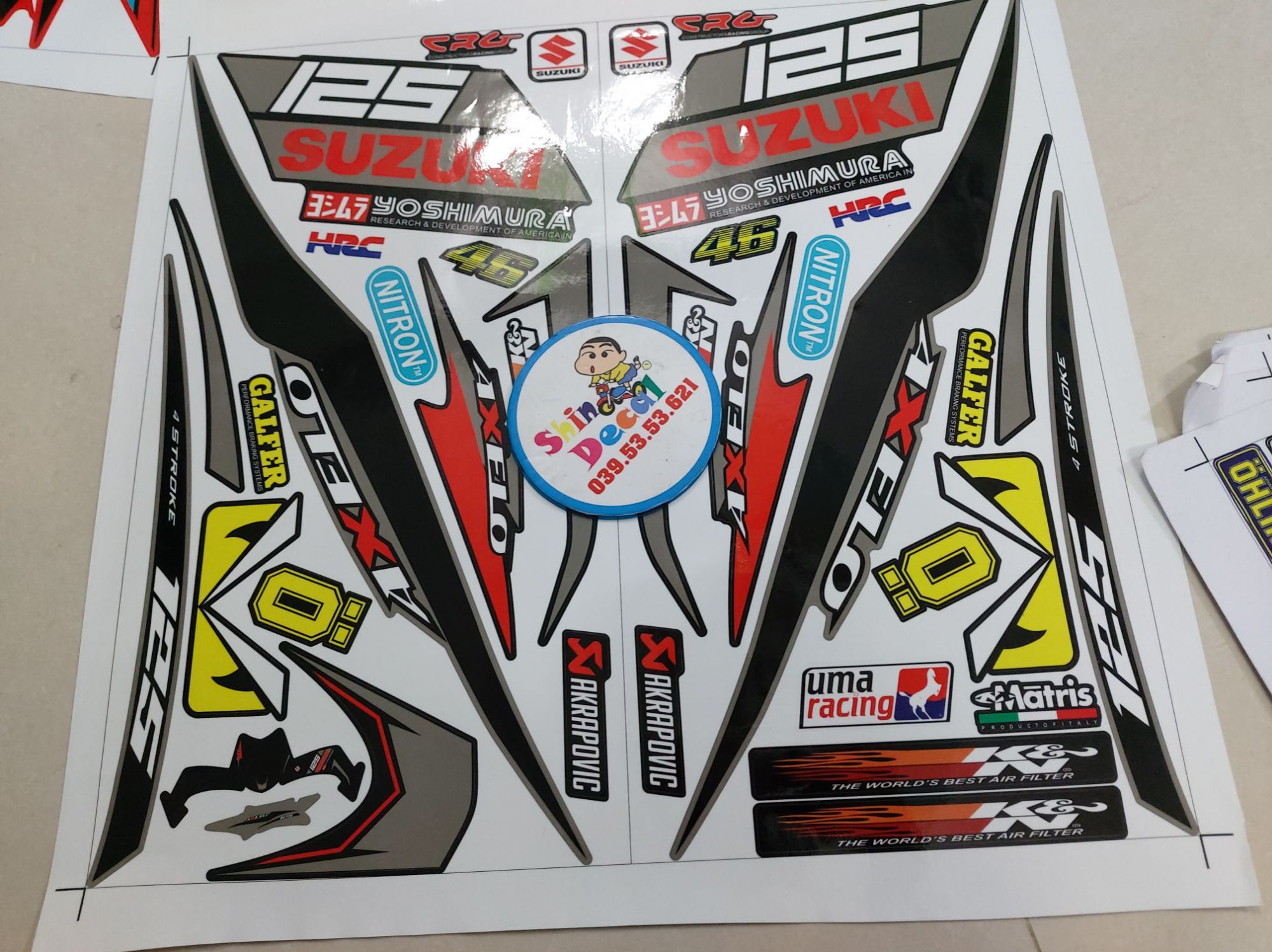 Tem axelo suzuki 125 tặng mắt cú