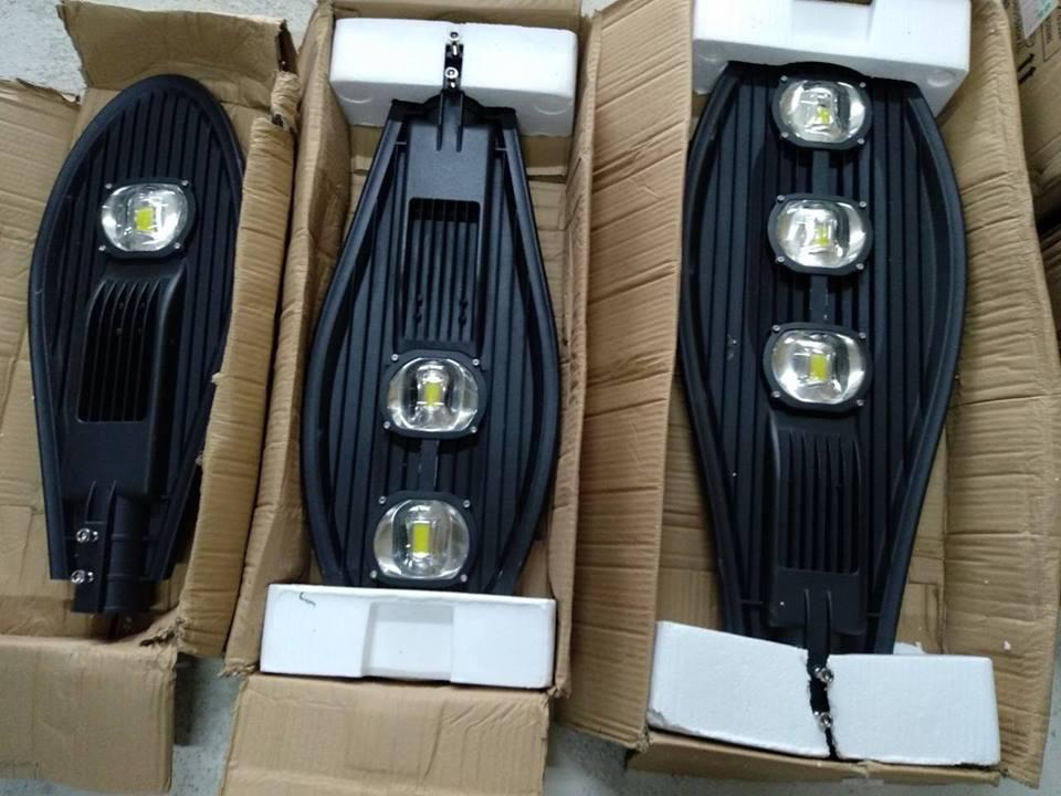 Đèn đường LED