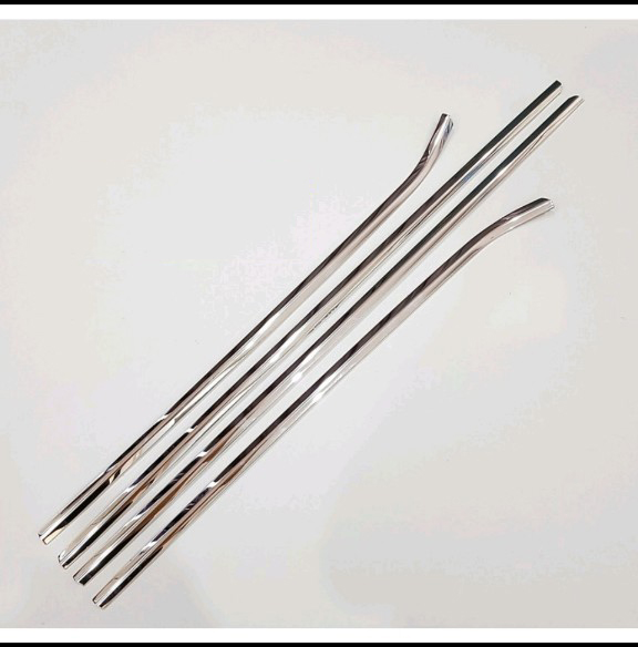 Nẹp Chân Kính Inox Xe Hyundai Grand I10 2014 đến 2022 - Dùng Cho cả Bản Sedan Và Hatchback -4 Chi Tiết Chất Liệu Inox 304 Sáng Bóng, Phụ Kiện Trang Trí Ngoại Thất Tuyệt Vời Cho Xe