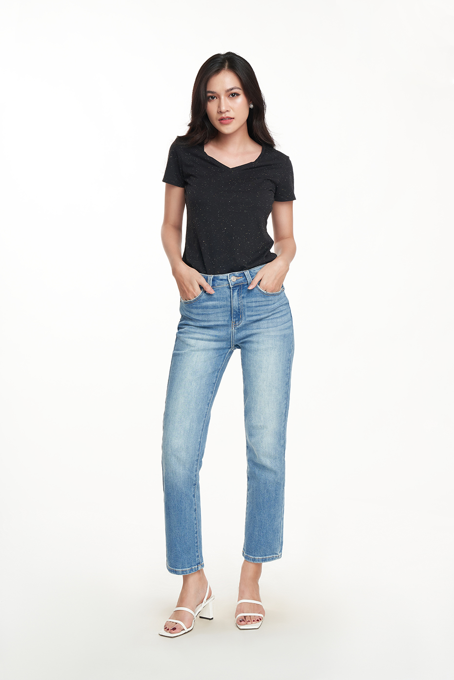 NINOMAXX Áo thun Basic Nữ tay ngắn cổ tim 1801012