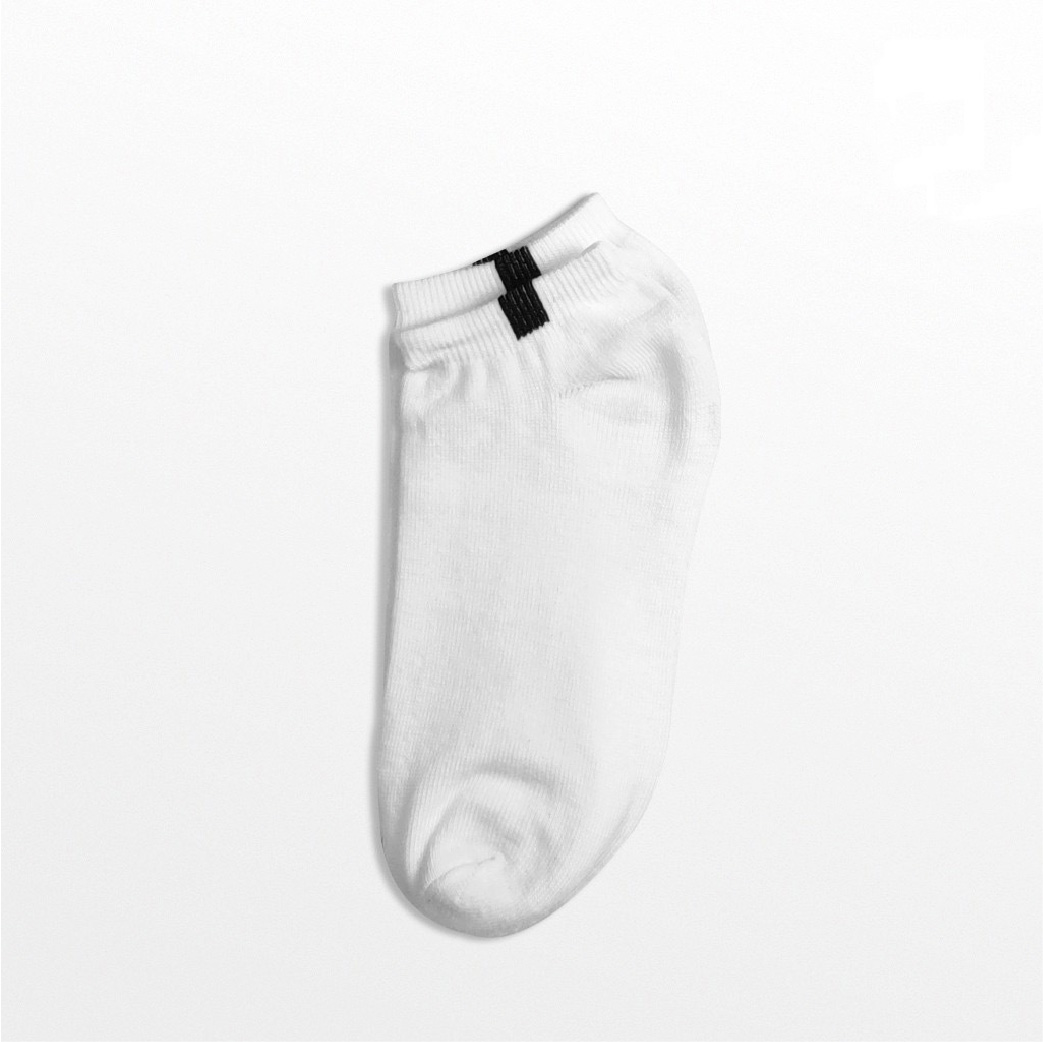 Tất vớ YEET Unisex Basic Đen/Trắng Local Brand
