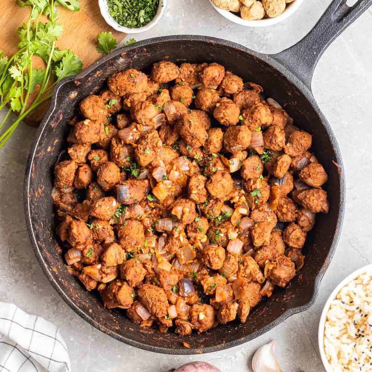 BỘT ĐẬU NÀNH DẠNG VIÊN - NUTRELA SOYA CHUNKS 220 GAM