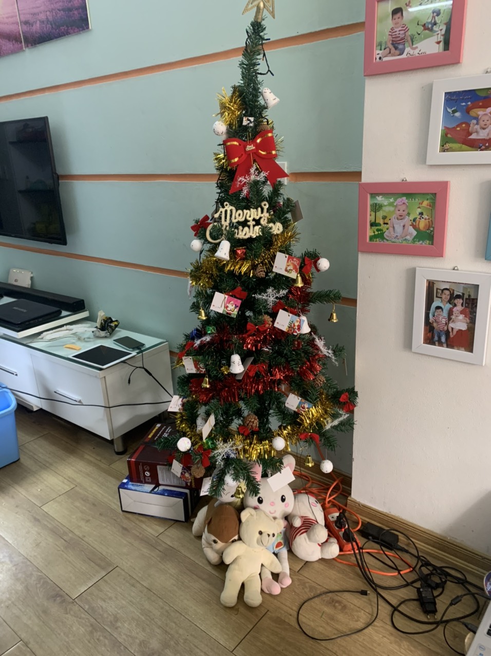 Cây thông Noel 1.5m kèm phụ kiện