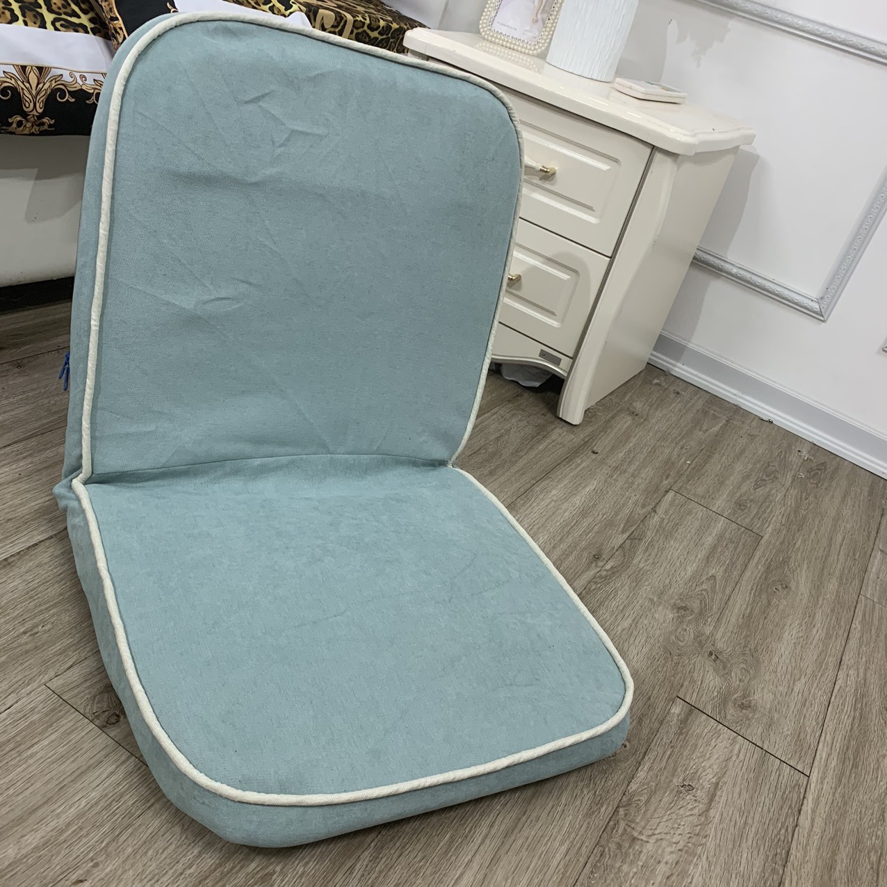 Ghế bệt tựa lưng mini siêu sang chảnh ( size 47x94x7cm)