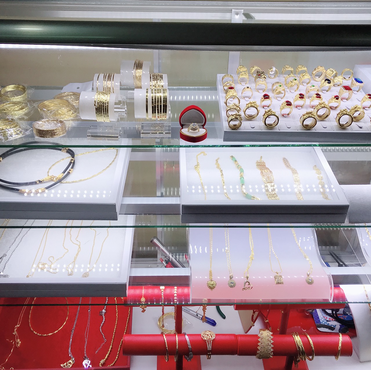 Bông tai nữ tòn ten mạ 18k cao cấp E596