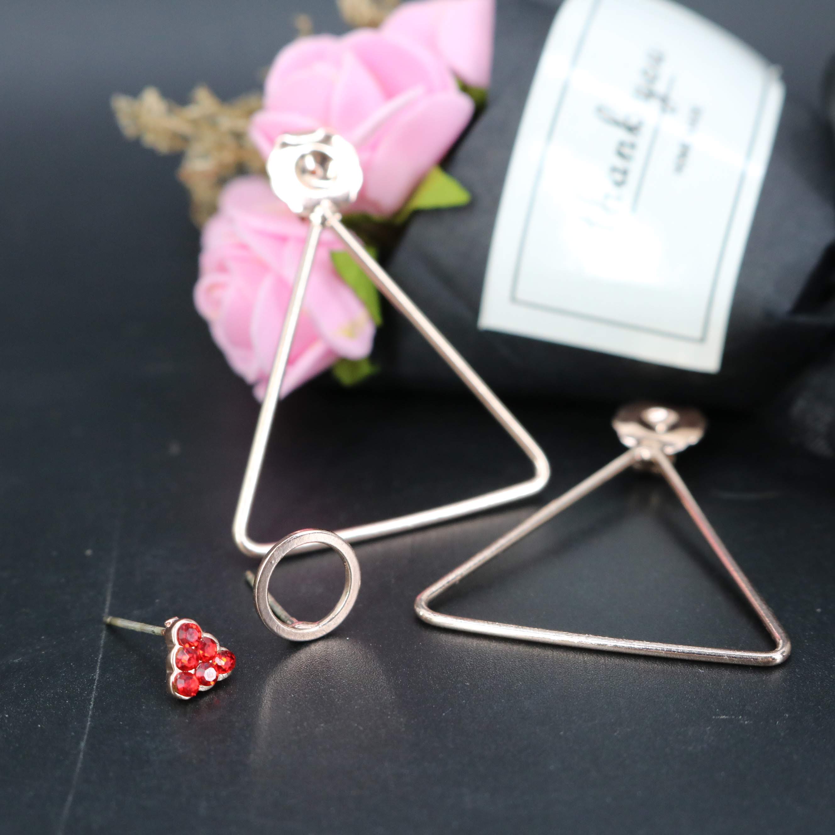 Bông tai tam giác lệch bất đối xứng - B465