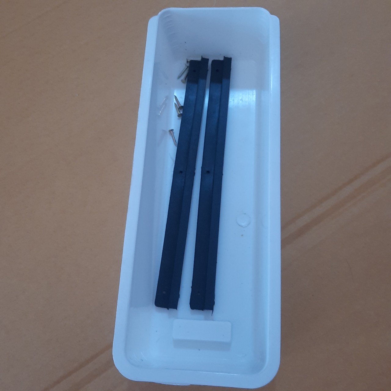 Bàn máy vắt sổ, máy viền (trần đè)