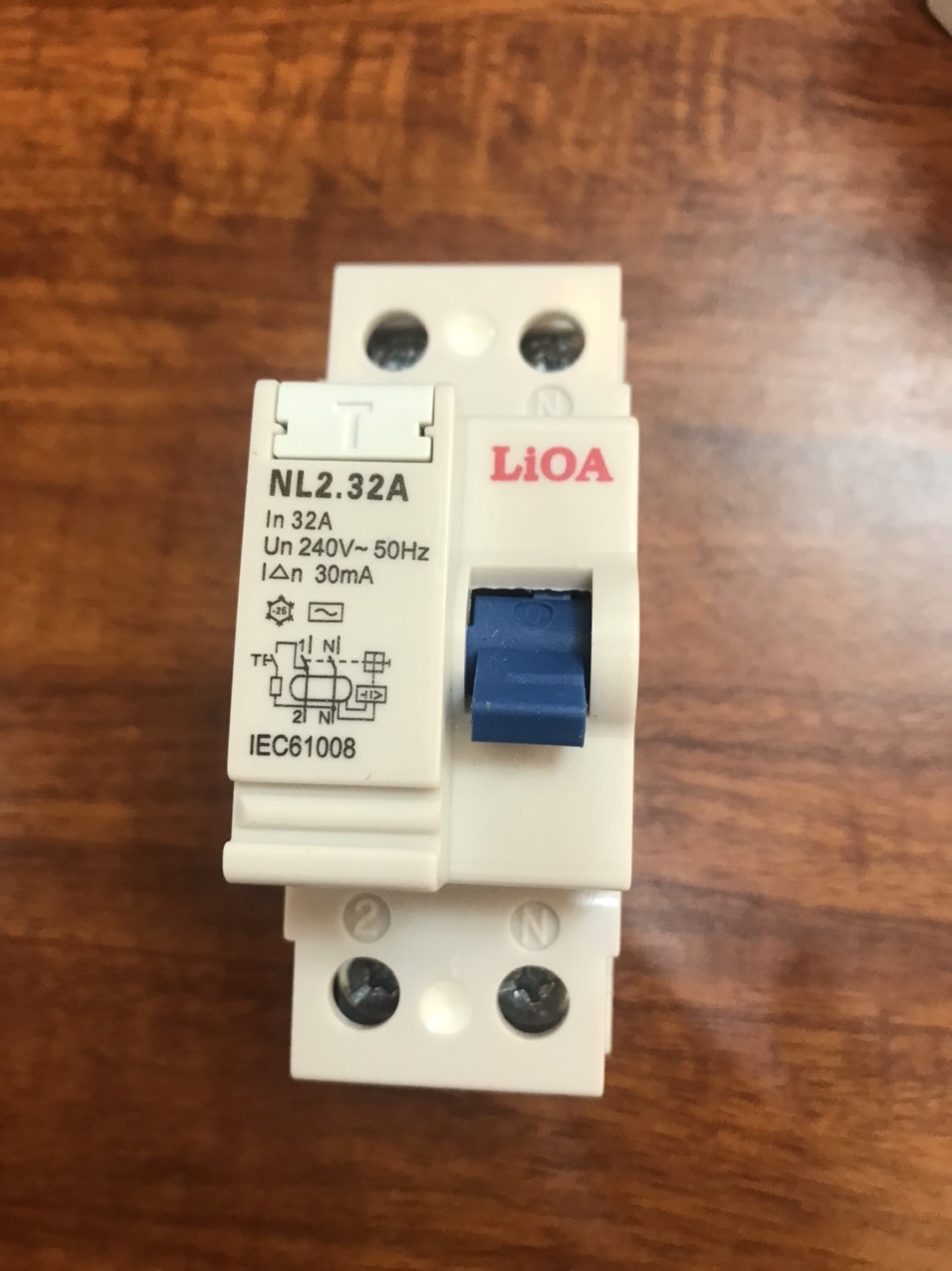 Aptomat chống giật 32A Lioa