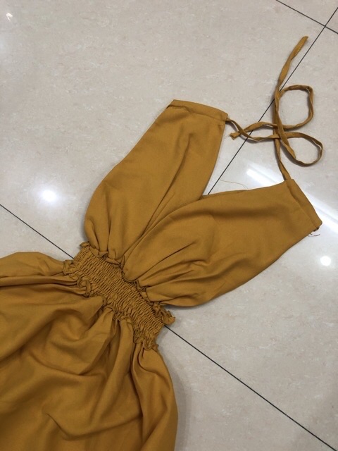 Đầm maxi yếm hở lưng bèo chân