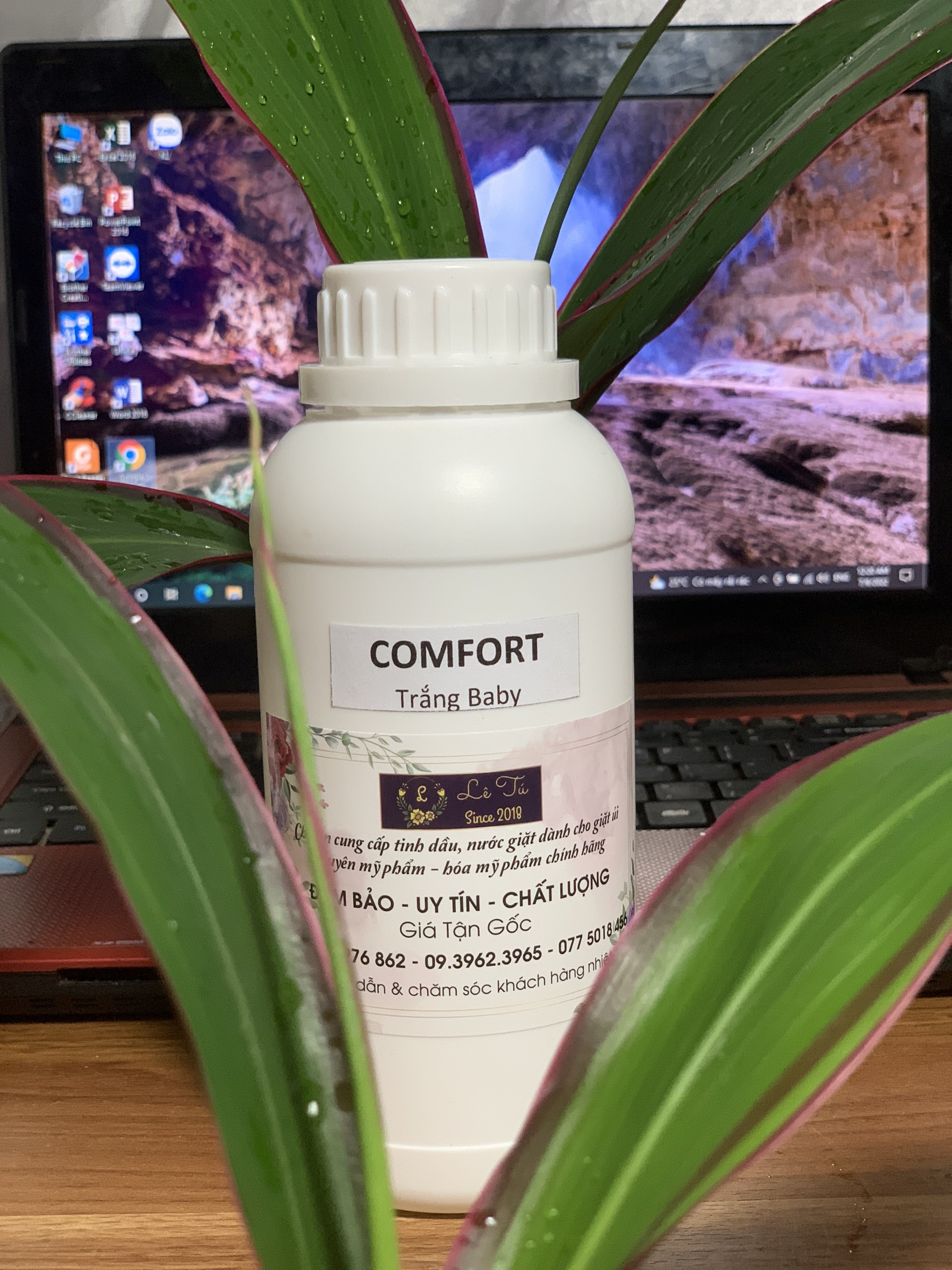 Tinh dầu xịt thơm quần áo hương Comfor đủ mùi LT.