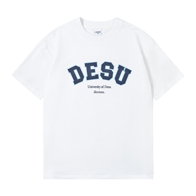 Áo phông Dessuu ngắn tay cổ tròn in chữ University of Desu