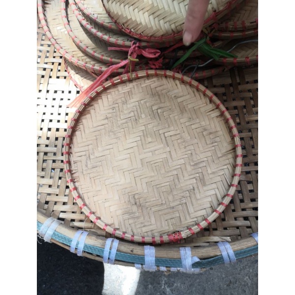 Mẹt tre đựng xôi/ Bún đậu mẹt/ Cốm