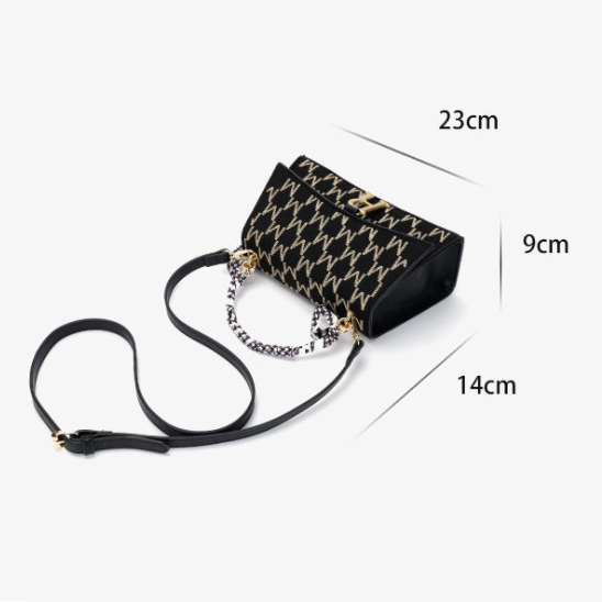 Túi Xách Nữ Đeo Chéo Quai Lụa Cao Cấp GOIN - G27