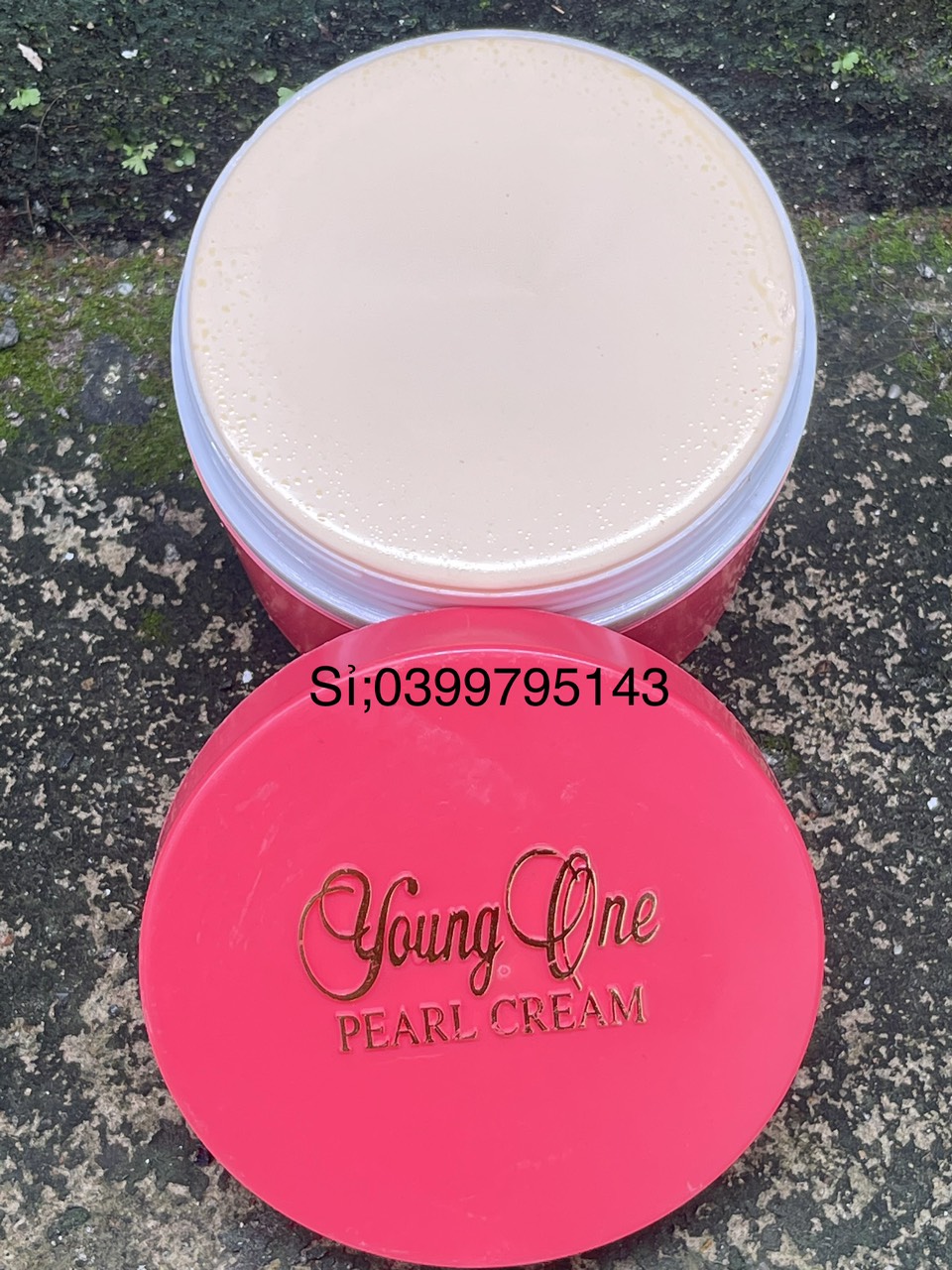 Kem trắng da tóc xù young one 100g