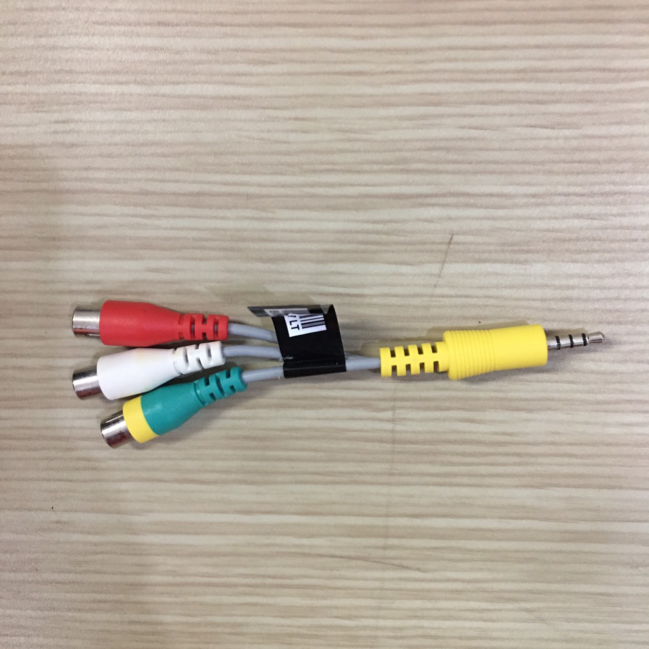 Cáp chuyển Jack 3.5 sang 3 đầu hoa sen AV