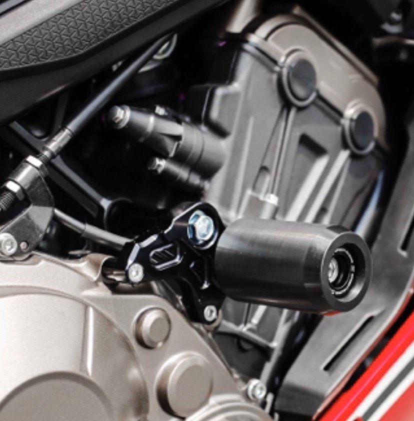 [HCM]CHỐNG ĐỔ CHO XE CB/CBR 650 R/F (Giao màu ngẫu nhiên)